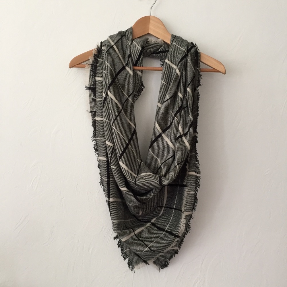 BP plaid fringe scarf